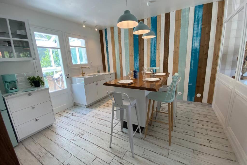 Maison De Plage Avec Spa/Jacuzzi A 250 M De La Mer La Tranche-sur-Mer Exteriör bild